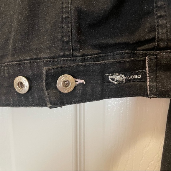 Ecko Red Embroidered Black Denim Cropped Jean Jacket Size Extra Small - Picture 5 of 6